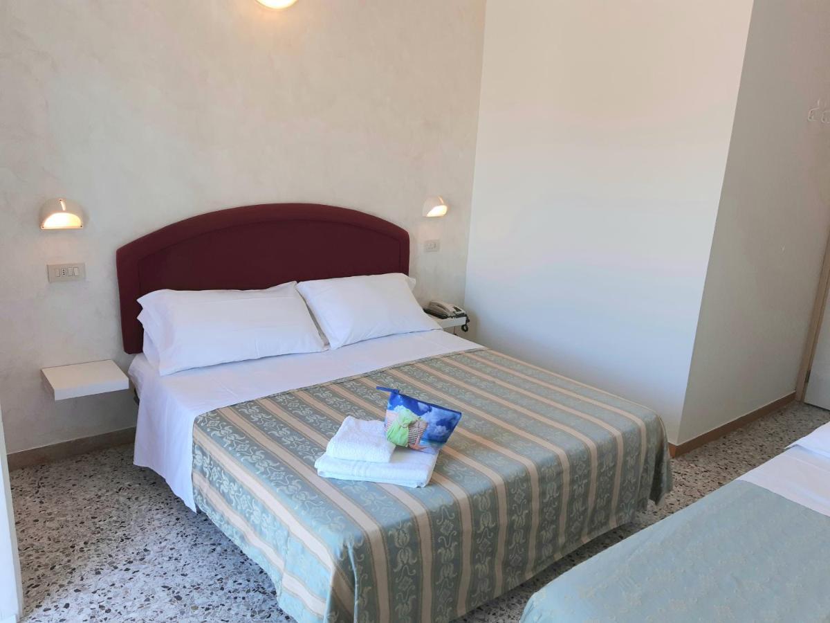 Hotel Raul Riccione Exteriér fotografie